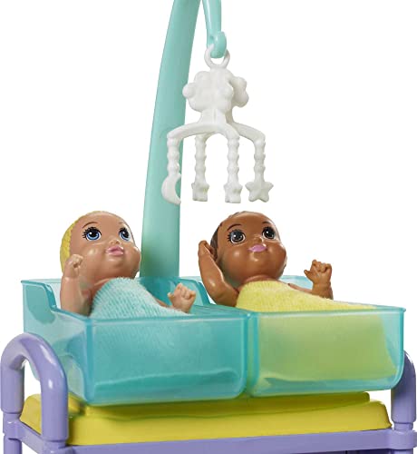 Barbie Quiero Ser pediatra muñeca rubia con dos bebes y accesorios (Mattel GKH23)