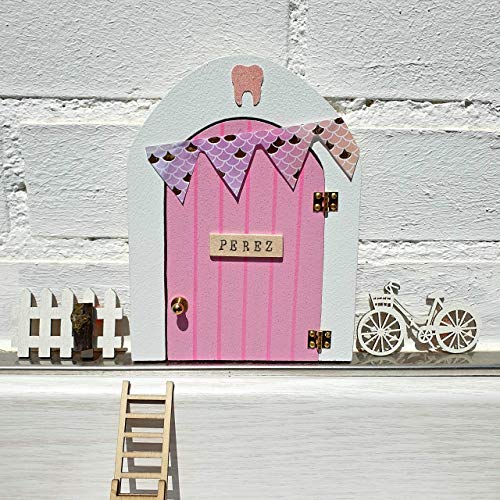 Puerta Ratoncito Perez que SE ABRE!! de madera (taller artesanal) con accesorios * rosa*