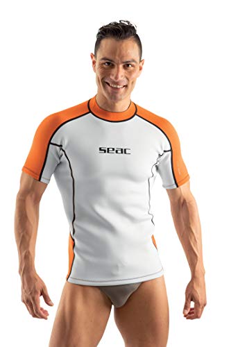 SEAC Fit Short Neopreno 2 mm con Mangas Cortas, Ideal para vestirla bajo del Traje de Buceo, para Nadar o Camiseta de Surf, Hombres, Blanco/Naranja, M