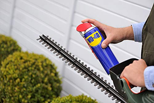 WD-40 Producto Multi-Uso Doble Acción - Spray 400ml - Aplicación amplia o precisa. Lubrica, Afloja, Protege del óxido, Dieléctrico, Limpia metales y plásticos y Desplaza la humedad