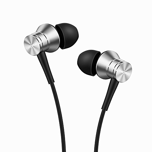 1MORE Piston Fit In-Ear Earphones Auriculares Duraderos de Moda con Aislamiento de Ruido, Sonido Puro, Control del Teléfono con Micrófono para Teléfonos Inteligentes / PC / Tableta,Silver