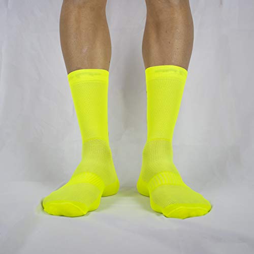 Calcetines Ciclismo Ultra Finos Compresivos Verano Transpirables Antibacterianos Compresión. Diseñados en Murcia. Fabricados en España. Ultralight. (Amarillo, 40-42)