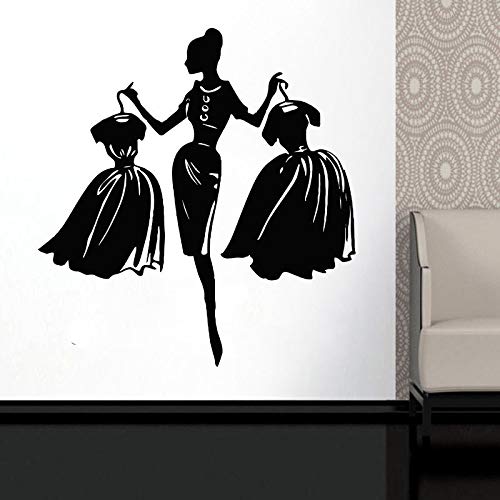 原文 Calcomanía de pared para niñas, ropa de moda, boutique, ventana, tienda, pegatina para sala de estar, moda para dama con vestido negro, murales de pared A9 42x45cm