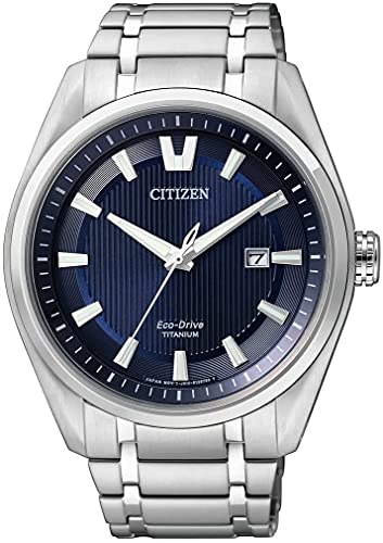 Citizen Super Titanium - Reloj de Cuarzo para Hombre, con Correa de Titanio, Color Plateado