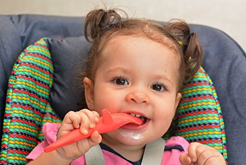 Cuchara"Ballena" especial para bebés y niños, evita que la comida se derrame, ideal para autoalimentación y BLW, suave y segura, silicona de grado alimenticio. Una Whale-Spoon marca INVENTO en Rosa