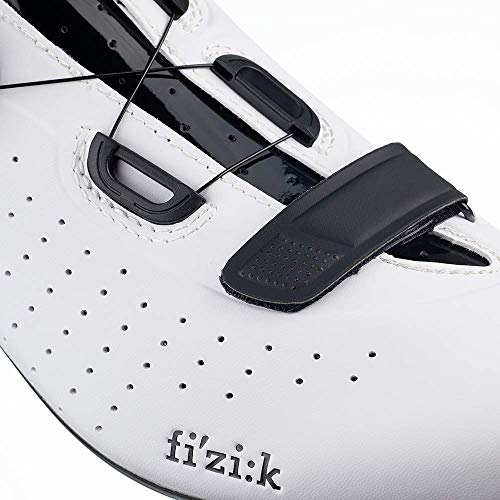 Fizik R5 - Zapato de Ciclismo de Carretera Reforzado con Carbono, microtex, Ajuste Fino, Unisex Hombre, Zapatillas de Ciclismo, TPR5OCMI12010-390, Blanco y Negro, 39 EU