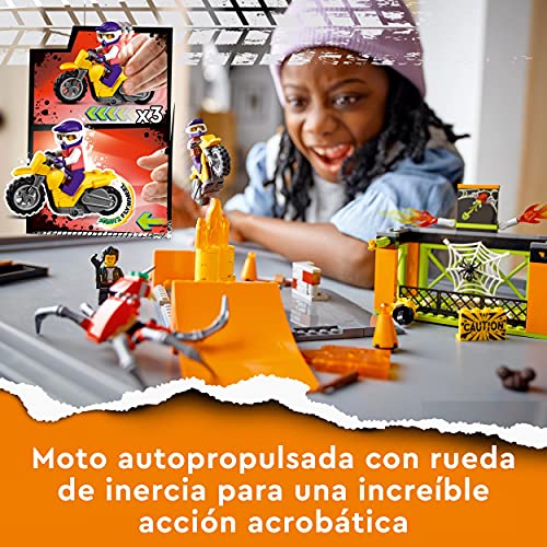 LEGO 60293 City Stuntz - Parque Acrobático, Set de Construcción con Moto, Rampas y Jaula para Arañas, Juguete para Niños + 5 años