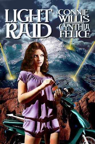 LIGHT RAID: a young adult novel of royalty, spies, and romance (English Edition)