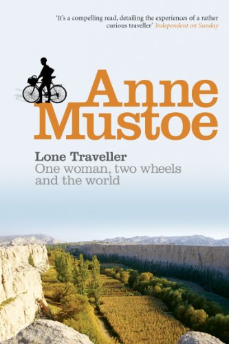 Lone Traveller: One Woman, Two Wheels and the World (English Edition)