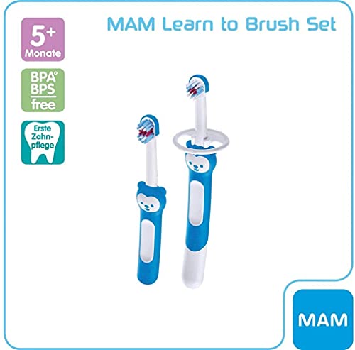 MAM Learn to Brush Set de cepillo de dientes para bebé con mango largo para sujetar juntos, cepillo de dientes para niños que entrena el cepillado de los dientes, a partir de 5 meses, azul