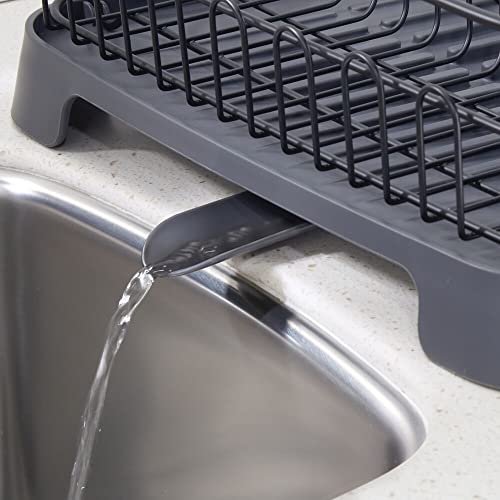 mDesign Escurreplatos de metal y plástico – Compacto escurridor de platos con bandeja de goteo y desagüe giratorio – Rejilla escurreplatos de encimera para secar al aire – negro mate/gris pizarra