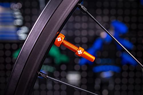 Muc Off Orange Tubeless Presta, 44mm-Premium No Leak Bicycle with Integrated Valve Core Removal Tool Válvulas sin cámara, Unisex, Naranja, 44 mm