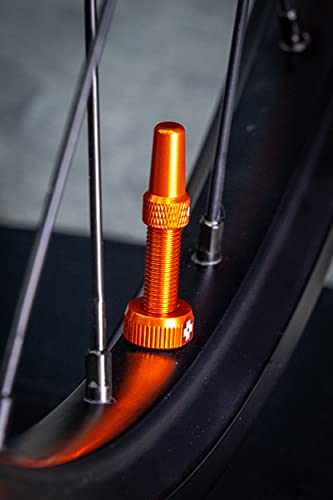 Muc Off Orange Tubeless Presta, 44mm-Premium No Leak Bicycle with Integrated Valve Core Removal Tool Válvulas sin cámara, Unisex, Naranja, 44 mm