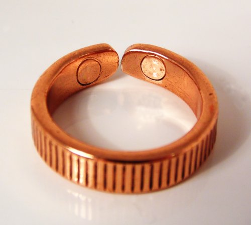 The Online Bazaar Juego de Pulsera de Torques de Terapia de Cobre Magnético y Anillo de Cobre Magnético Grabado para Hombres o Mujeres - Anillo Mediano: 19-21mm