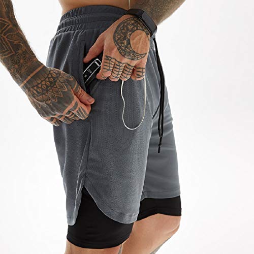 Voqeen 2 en 1 Pantalones Cortos Deportivos para Hombre, Pantalón Corto Deportivo Secado Rápido Shorts con Interna Bolsillo y Enchufe para Auriculares (Gris Oscuro, XXL)