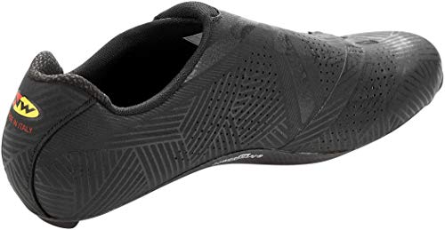 Zapatillas de Ciclismo para Carretera Extreme Pro - Color Negro - Talla 42 - Zapatillas para Bicicleta con el Sistema Powershape - Minimiza la Pérdida de Energía Durante el Pedaleo - Northwave