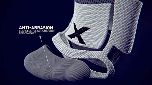 2XU VECTR L. CUSH FULL LENGHT SOCKS BLACK/TITANIUM M1