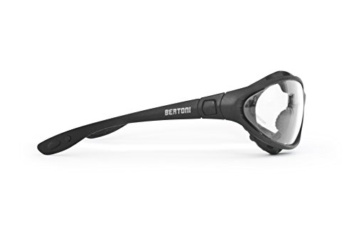 Bertoni Gafas de Moto Lentes Fotocromaticas Anti-Vaho - Patillas sustituibles con banda elastica - F333A Italy Negro Opaco - Gafas Motoristas Envolventes Anti-viento