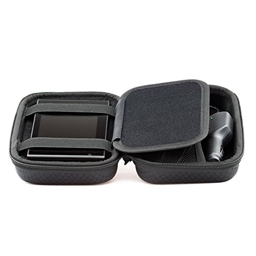 Digicharge® Negro Funda Duro Para Garmin Drive DriveAssist DriveSmart DriveLuxe 52 55 50 51 40 LMT-S LMT-D LM Dezl 580 570 560 Nulink 1695 Mio MiVue Drive 55 50 5'' GPS Sat Nav Con Asa y Compartimentos Para Accesorios