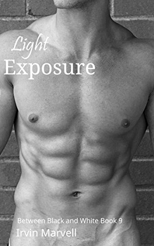 Light Exposure: White Stud Black Lady Interracial Erotica (Between Black and White Book 9) (English Edition)