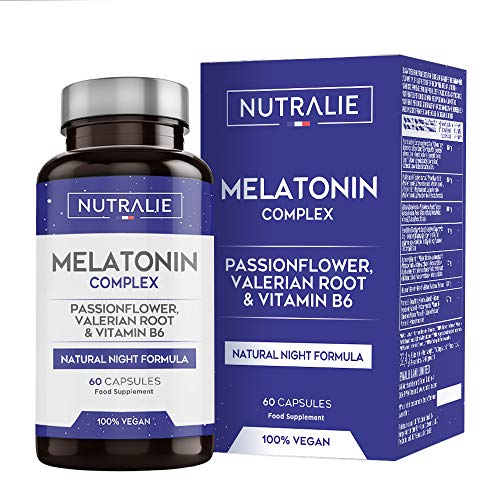 Melatonina Pura 1,8mg con Valeriana y Tila | Conciliar el Sueño, Insomnio y Descansar Mejor con Melatonina, Valeriana, Tila, Pasiflora, Melisa y Amapola de California | 60 Cápsulas Veganas Nutralie