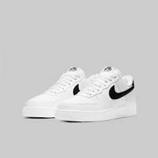 Nike Air Force 1 '07, Zapatillas de básquetbol Hombre, White/Black, 42 EU