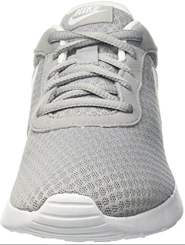 Nike Tanjun, Zapatillas de Running para Mujer, Gris (Wolf Grey/White), 39 EU