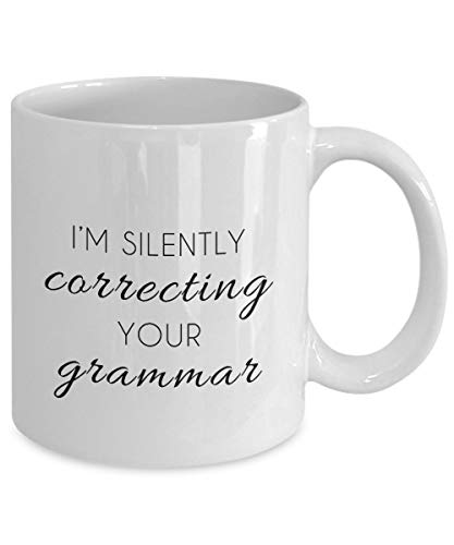 Rael Esthe Estoy corrigiendo silenciosamente tu taza de gramática, taza divertida, taza de gramática, policía de la gramática, tu taza de gramática, regalo de maestro, regalo de gramática, taza de ing