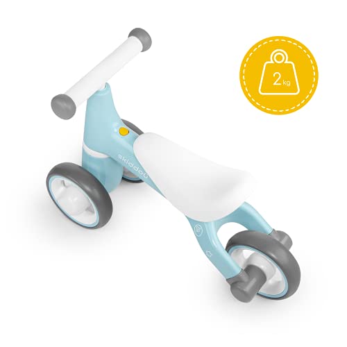 skiddoü bicicleta sin pedales correpasillos para niños Berit bicicleta de equilibrio para aprender a montar en bicicleta, tres ruedas de 6" de espuma EVA manillar antideslizante 2kg azul