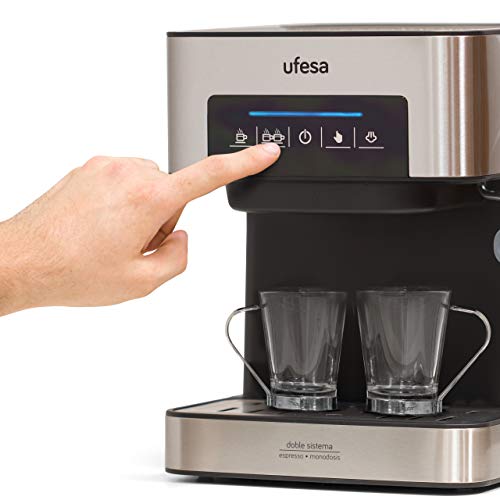 Ufesa CE7255 Cafetera Expresso y Capuccino con Panel Táctil Digital, Vaporizador Orientable, 20 Bares, 2 Modos: Café Molido o Monodosis, Depósito 1.6L, Función Calienta Tazas, 850W, Inox Digital