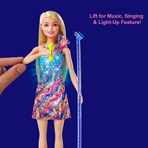 Barbie Malibú Muñeca rubia con guitarra de juguete y accesorios de música, regalo para niñas y niños +3 años (Mattel GYJ23)