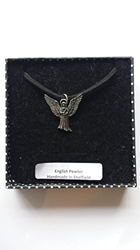 C17 Flying Angel - Colgante en 3D con cordón negro, hecho a mano de 41 cm y ajustable con orgullo en los detalles