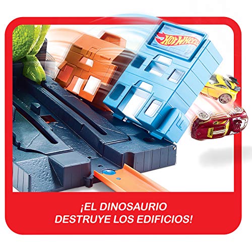 Hot Wheels City Global Nemesis TV, Dinosaurio Triceratops y lanzador de coches de juguete (Mattel GBF97)