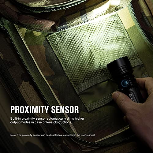 OLIGHT Seeker3 Pro Linterna Táctica LED Super Brillente 4200 Lúmenes 250 Metros Recargable USB Linterna Camping con Sensor Alta Potencia Impermeable Ideal Para Caza Transporte Diario y al Aire Libre