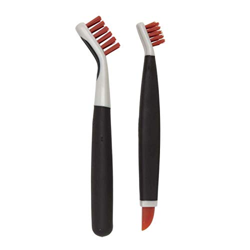 OXO Good Grips Kit de cepillos para limpiar la cocina y el baño, color naranja