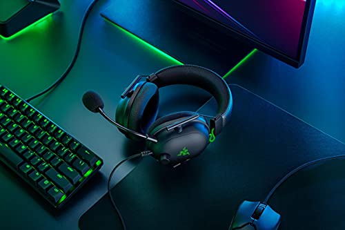 Razer BlackShark V2 Auriculares con Tarjeta de Sonido USB, Auriculares para Juegos Esports, Cable con Controlador de 50 mm, Reducción de Ruido, para PC, Mac, PS4, Xbox One y Switch