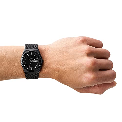 Reloj Skagen Melbye de tres manecillas para hombre, tamaño de caja de 40 mm, al menos 50% de acero inoxidable reciclado