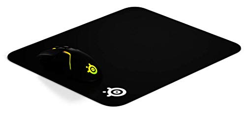 SteelSeries QcK - Alfombrilla de ratón para juegos - Superficie microtejida - Optimizada para sensores de juegos - Tamaño M (320mm x 270mm x 2mm)