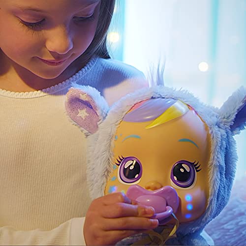 BEBÉS LLORONES Goodnight Starry Sky Jenna | Muñeca suave quitamiedos para Dormir que llora lágrimas LED y Proyecta cielo de estrellas con Música relajante | Juguete y Regalo ideal para niños +18 Meses