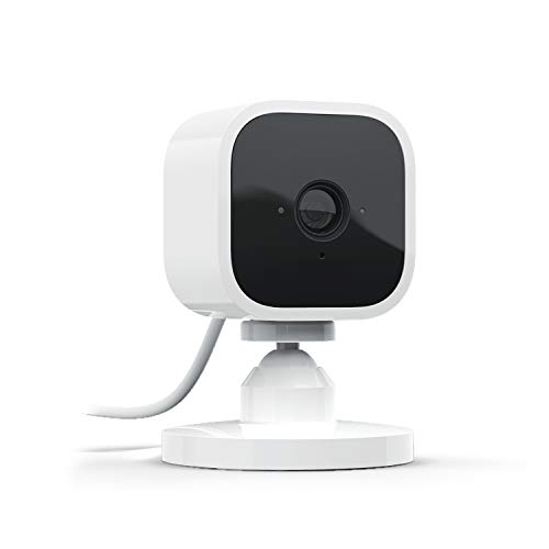 Blink Mini, cámara de seguridad inteligente, compacta, para interiores, con enchufe, resolución de vídeo HD 1080p, detección de movimiento y compatible con Alexa – 1 Cámara
