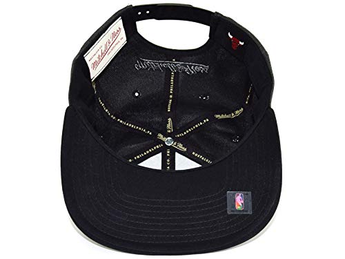 Mitchell & Ness NBA - Gorra plana con visera (3D Arch - Chicago Bulls), color gris y negro