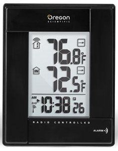 Oregon Scientific RMR382-B - Termómetro inalámbrico para interiores y exteriores con reloj atómico, color negro