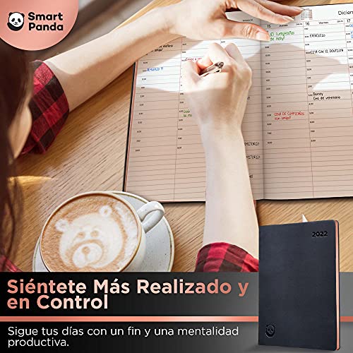 Agenda 2022 Premium de Smart Panda - A4 Planificador 2022 Semana Vista, Oro Rosa - Tapa Blanda, Caja de Regalo - Intervalos de 30 minutos - Calendario Anual, Diario Espiral - en Español