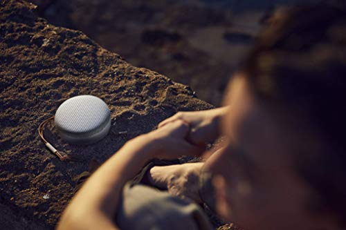 Bang & Olufsen Beosound A1 (2ª generación) - Altavoz Bluetooth portátil Resistente al Agua con micrófono, en Color Gris Mist