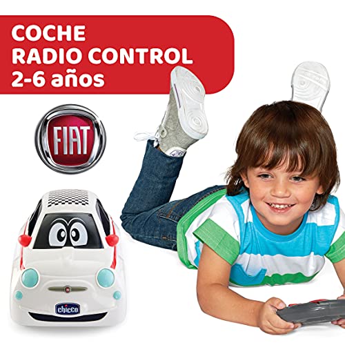 Chicco Fiat 500 Sport Blanco, Coche Teledirigido para Niños con Control Remoto Intuitivo en Forma de Volante, Luces y Sonidos – Coche Radiocontrol Apto para Niños y Niñas de 2 a 6 Años