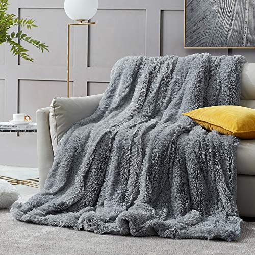 Hansleep Manta Pelo Cama Invierno, Manta para Sofá con Piel Sintética,Peluche PV 380GSM y Franela Sherpa 260GSM de Doble Cara Súper Suaves y Cálidas Manta Forro 150x200cm Gris