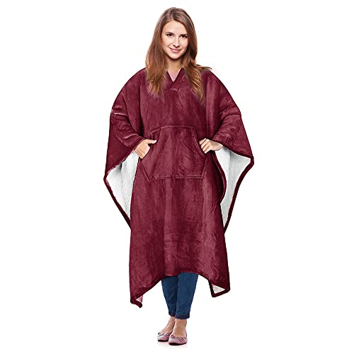 Manta- Poncho Polar para los días fríos del Invierno de Franela con Interior Sherpa con Bolsillo Frontal para el móvil y/o el Mando de la Tele | Talla única 130x170 cm, Color Rojo