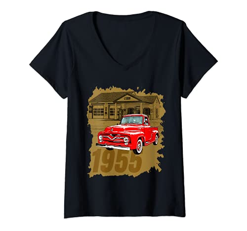 Mujer Camioneta pickup clásica americana clásica en la ruta 66 Camiseta Cuello V
