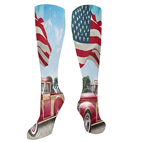 Rojo Vintage Pick Up Truck Con Bandera Americana Hasta la Rodilla Calcetines Altos Calcetines De Compresión 50 cm Hombres Mujeres Atlético Medias Largas