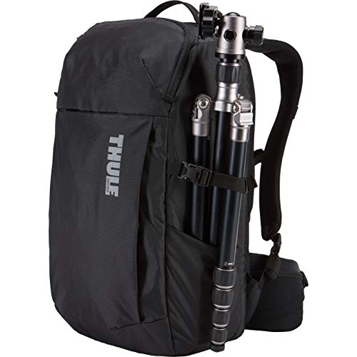 Thule TAC-106 Mochila Nylon Negro - Mochila para portátiles y netbooks (Nylon, Negro, Monótono, Unisex, 39,6 cm (15.6"), Bolsillo Frontal, Bolsillo Lateral), Única